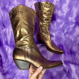 BCBG Girls Gorgeous bronze metallic western cowgirl boots.